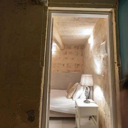 Apartman Bnbnova - Historic Duplex *